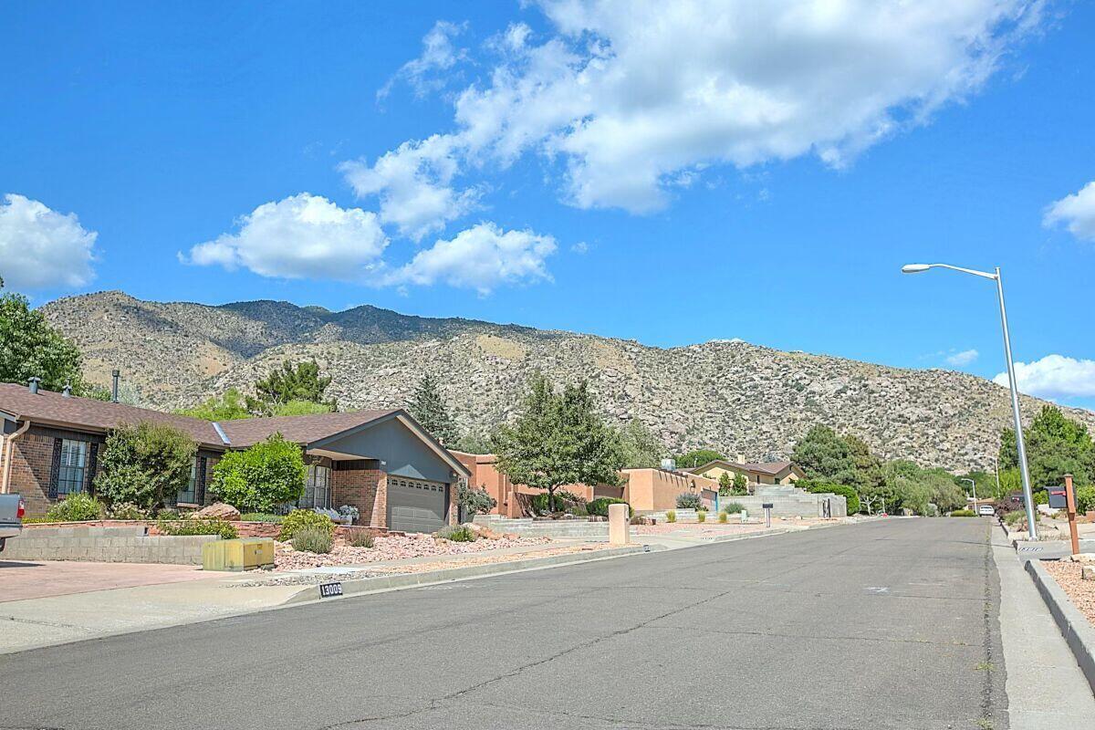 13006 Blue Corn Maiden Trail NE