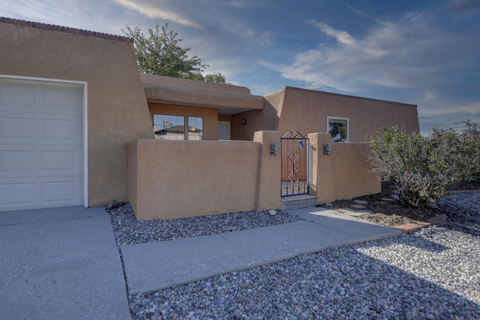 13006 Blue Corn Maiden Trail NE