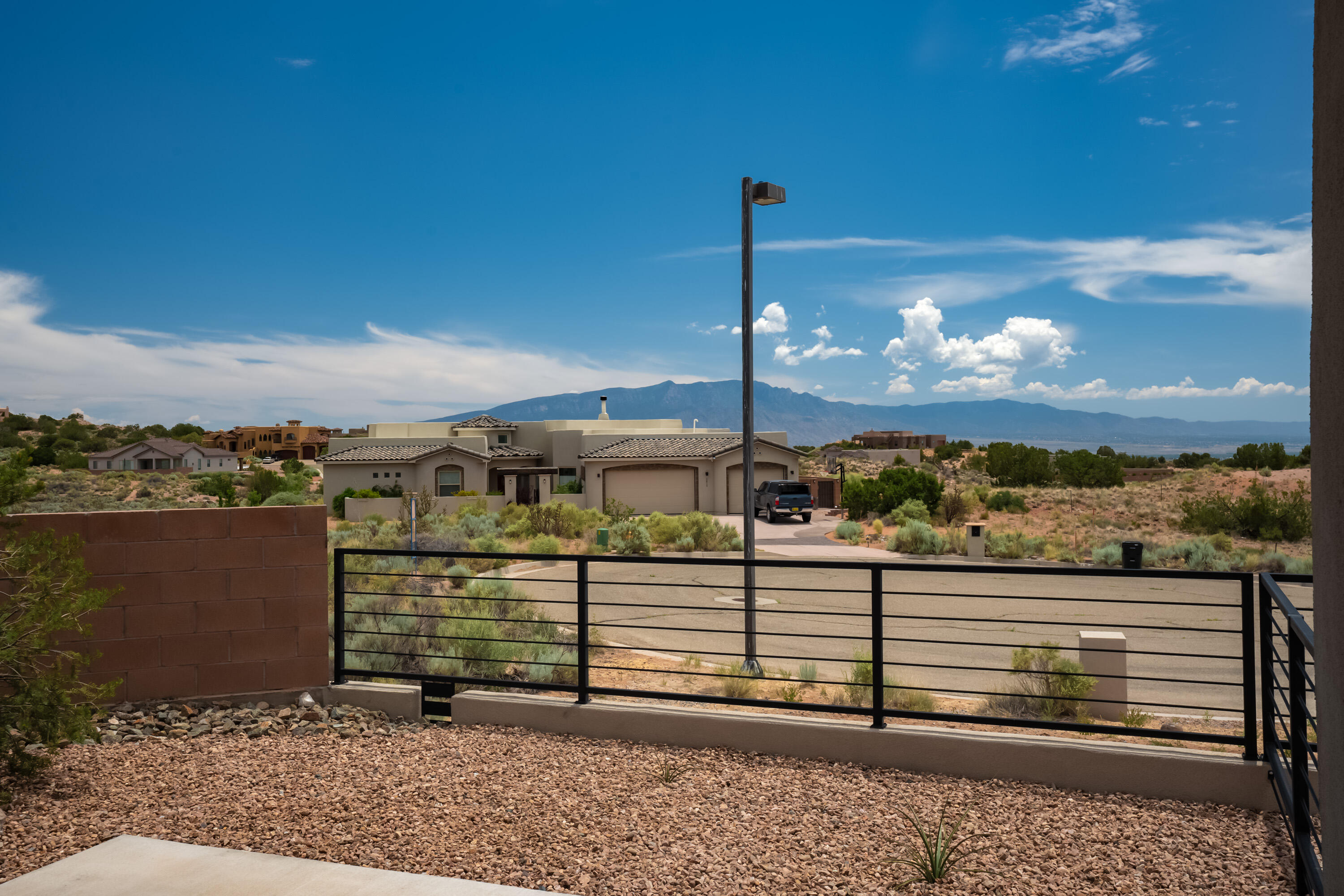 5817 Highland Meadows Drive NE
