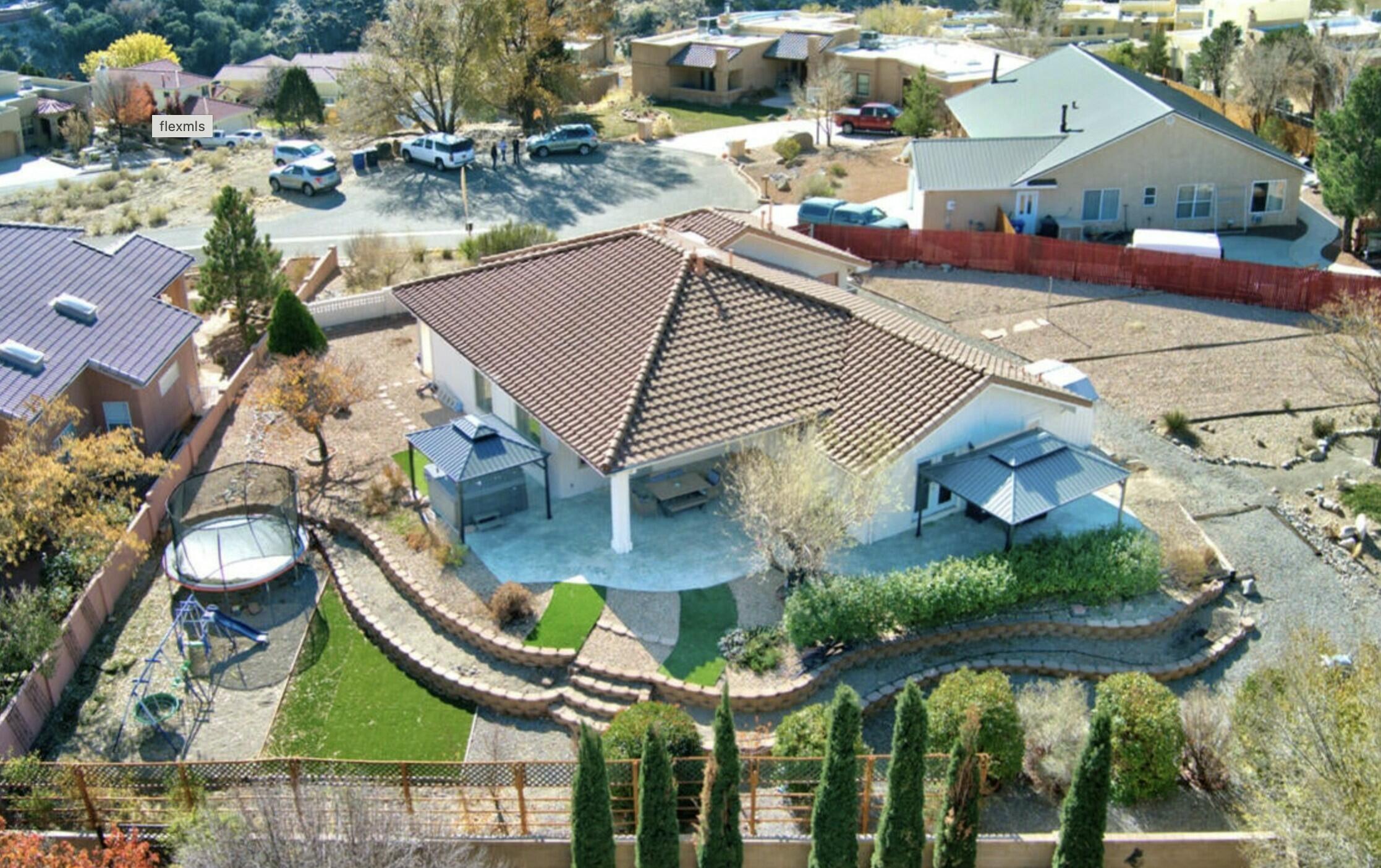 13705 POINSETTIA Court SE