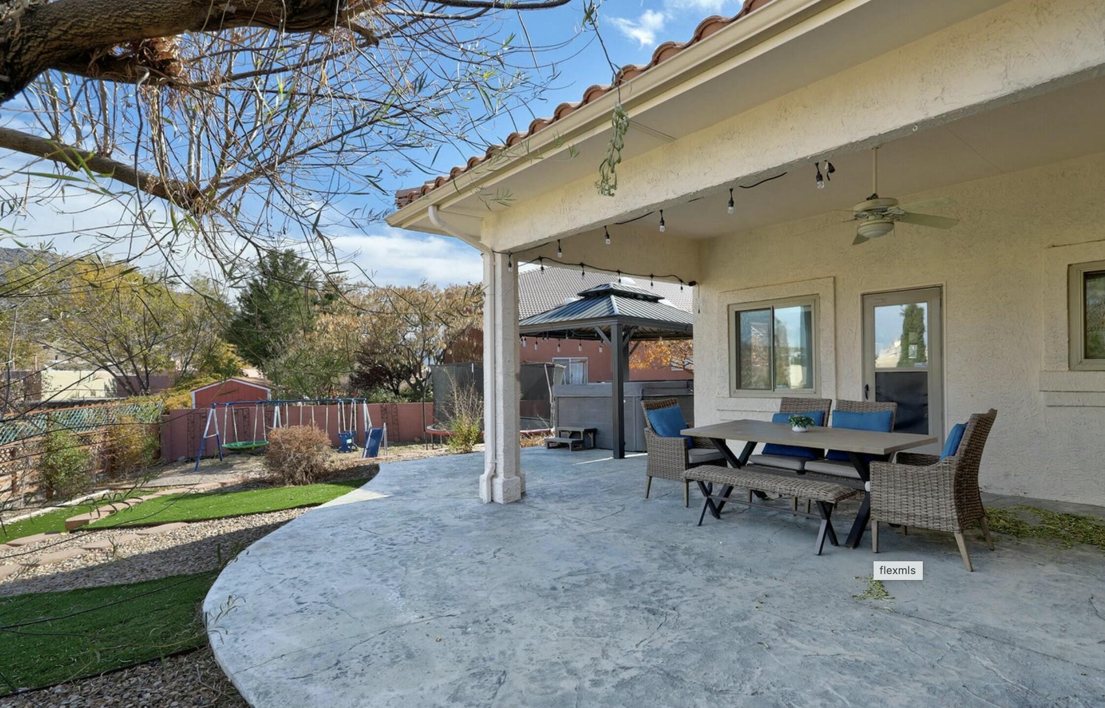 13705 POINSETTIA Court SE