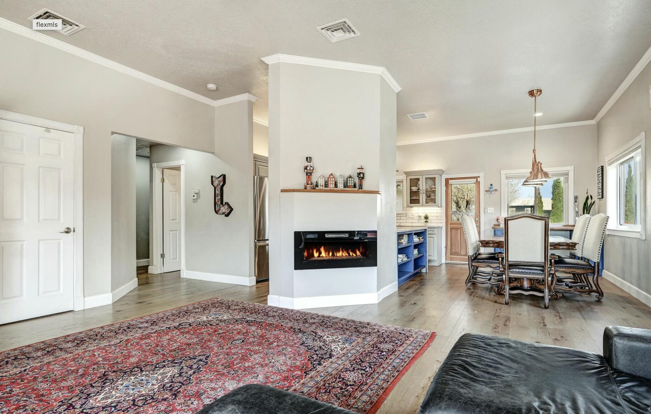 13705 POINSETTIA Court SE