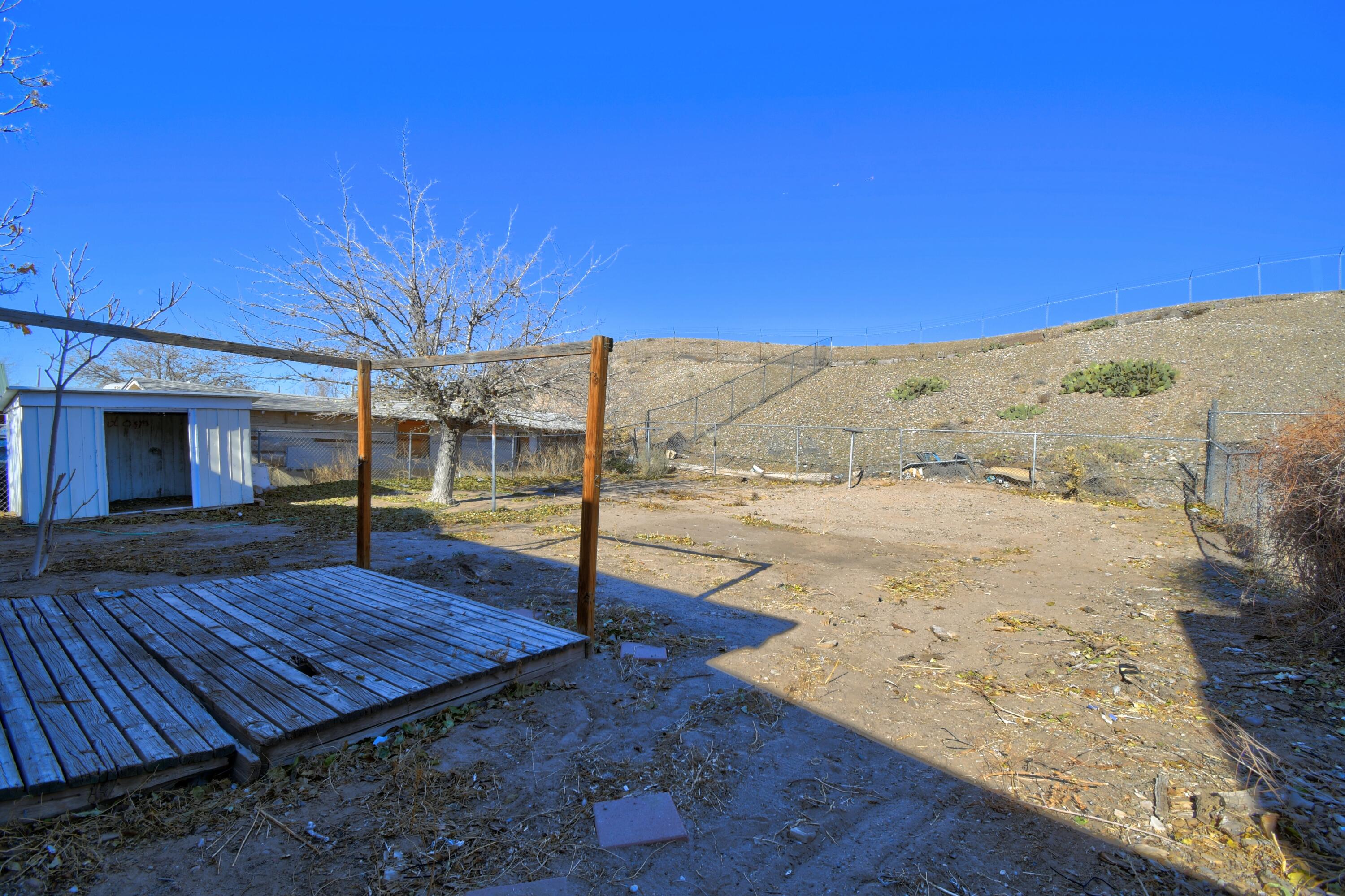 709 SANTA FE Avenue SE