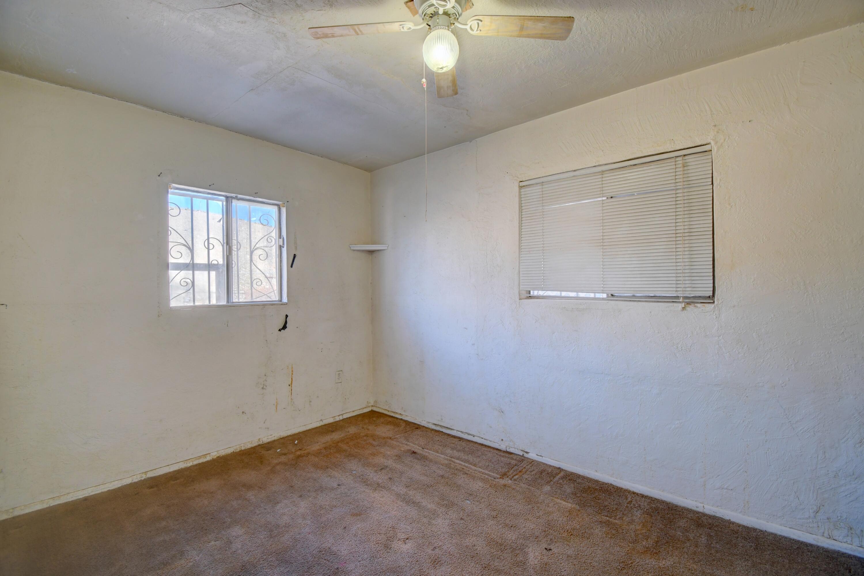 709 SANTA FE Avenue SE