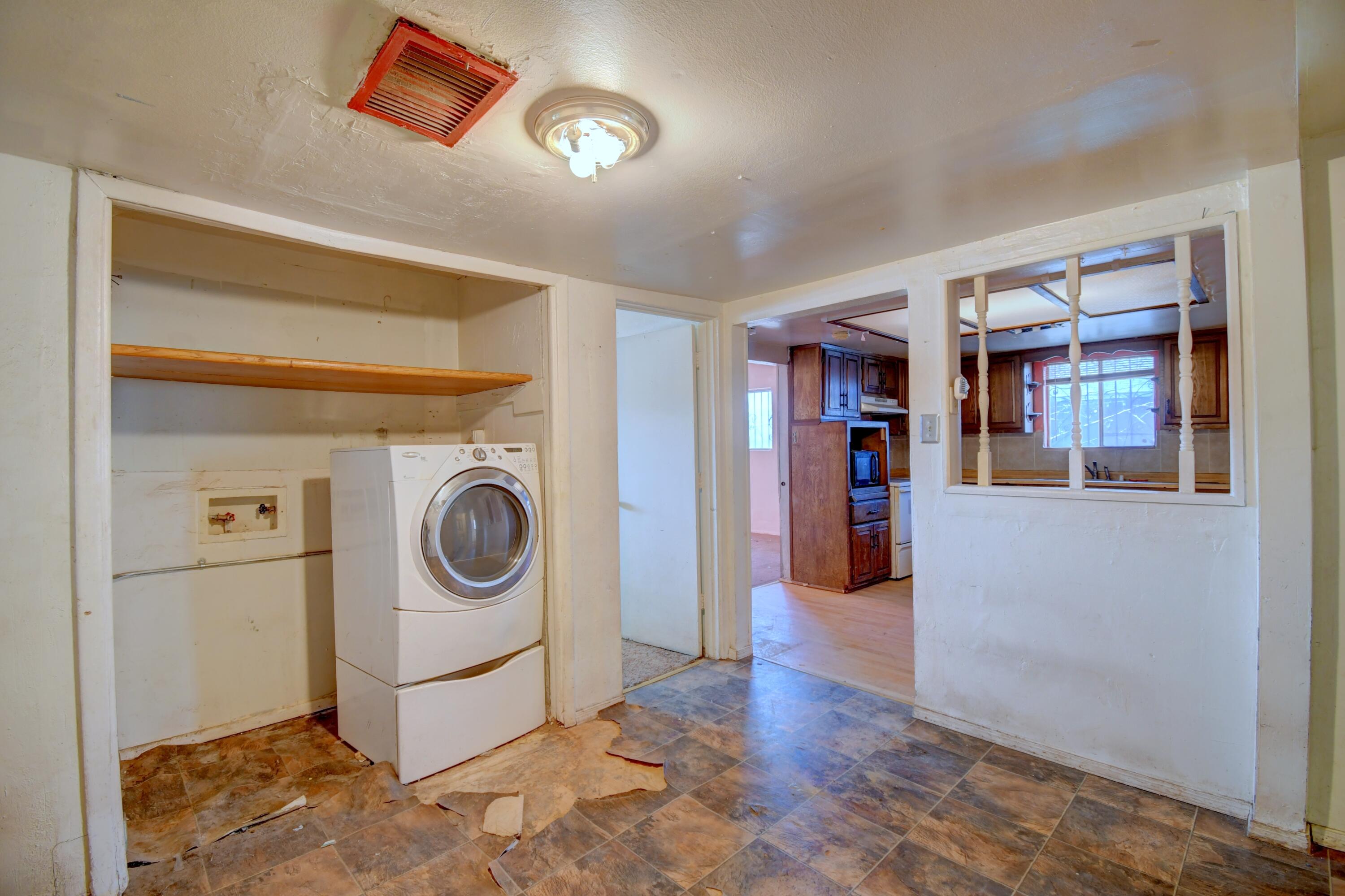 709 SANTA FE Avenue SE