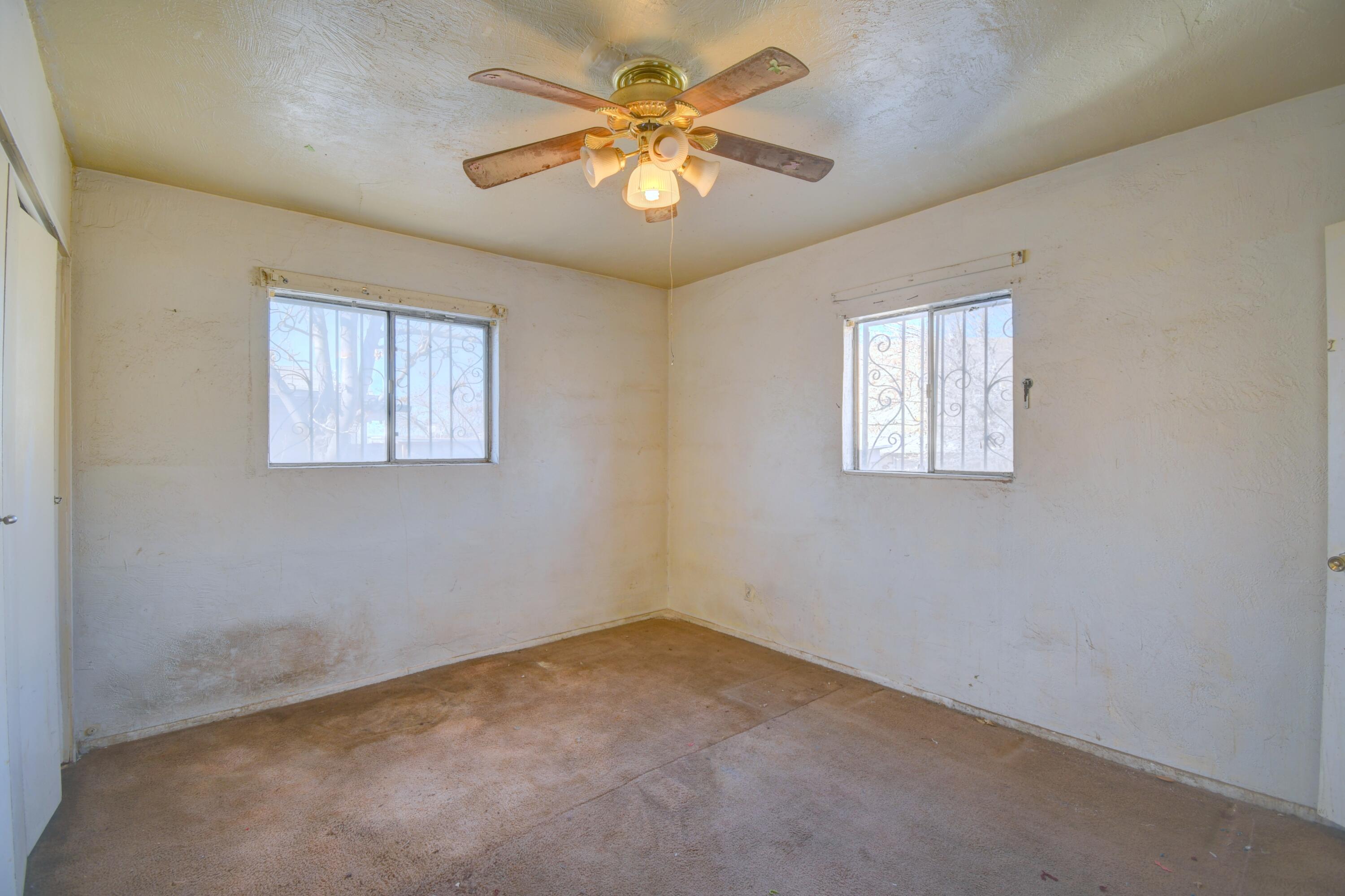 709 SANTA FE Avenue SE