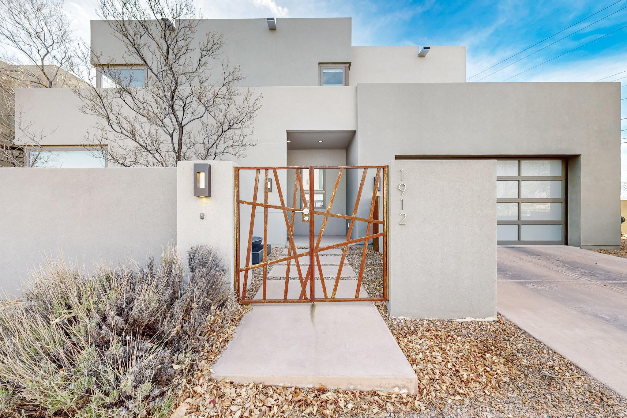 1912 RIO GRANDE Boulevard NW