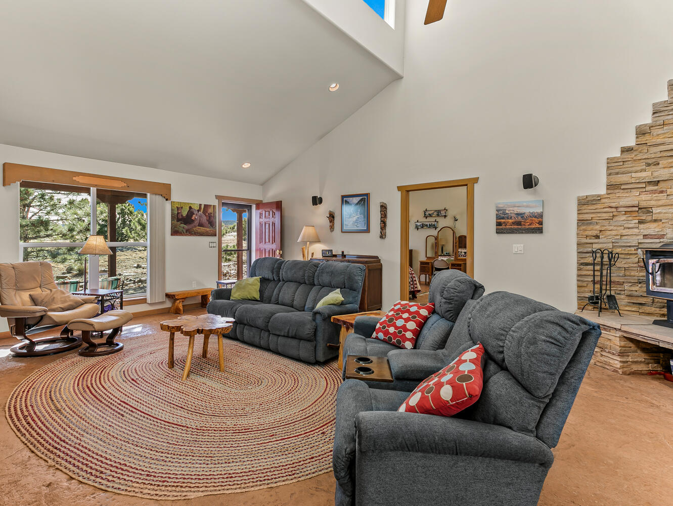 6 Kiowa Court