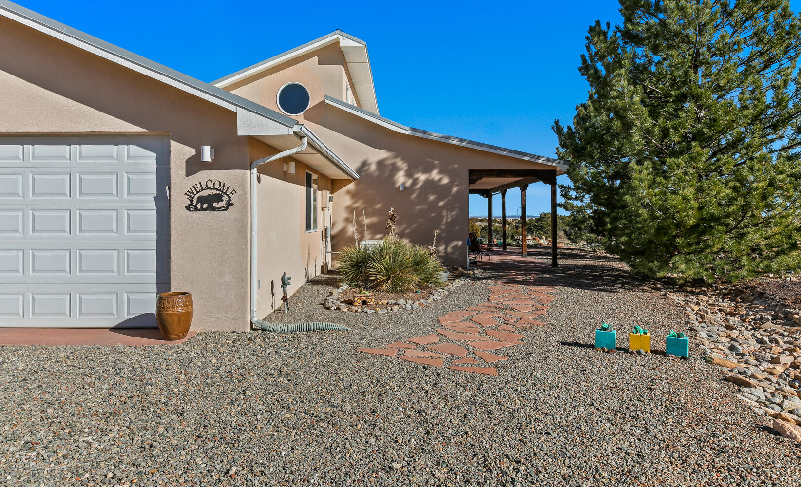 6 Kiowa Court