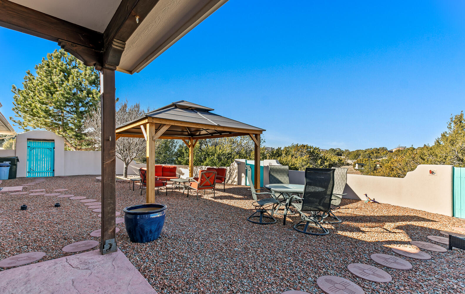 6 Kiowa Court