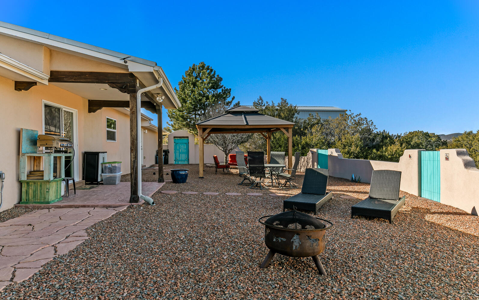6 Kiowa Court