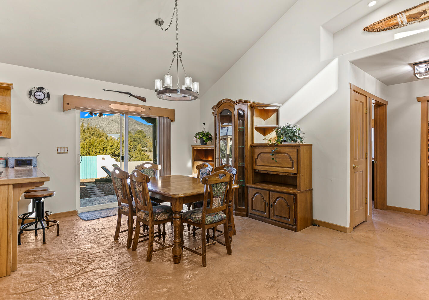 6 Kiowa Court