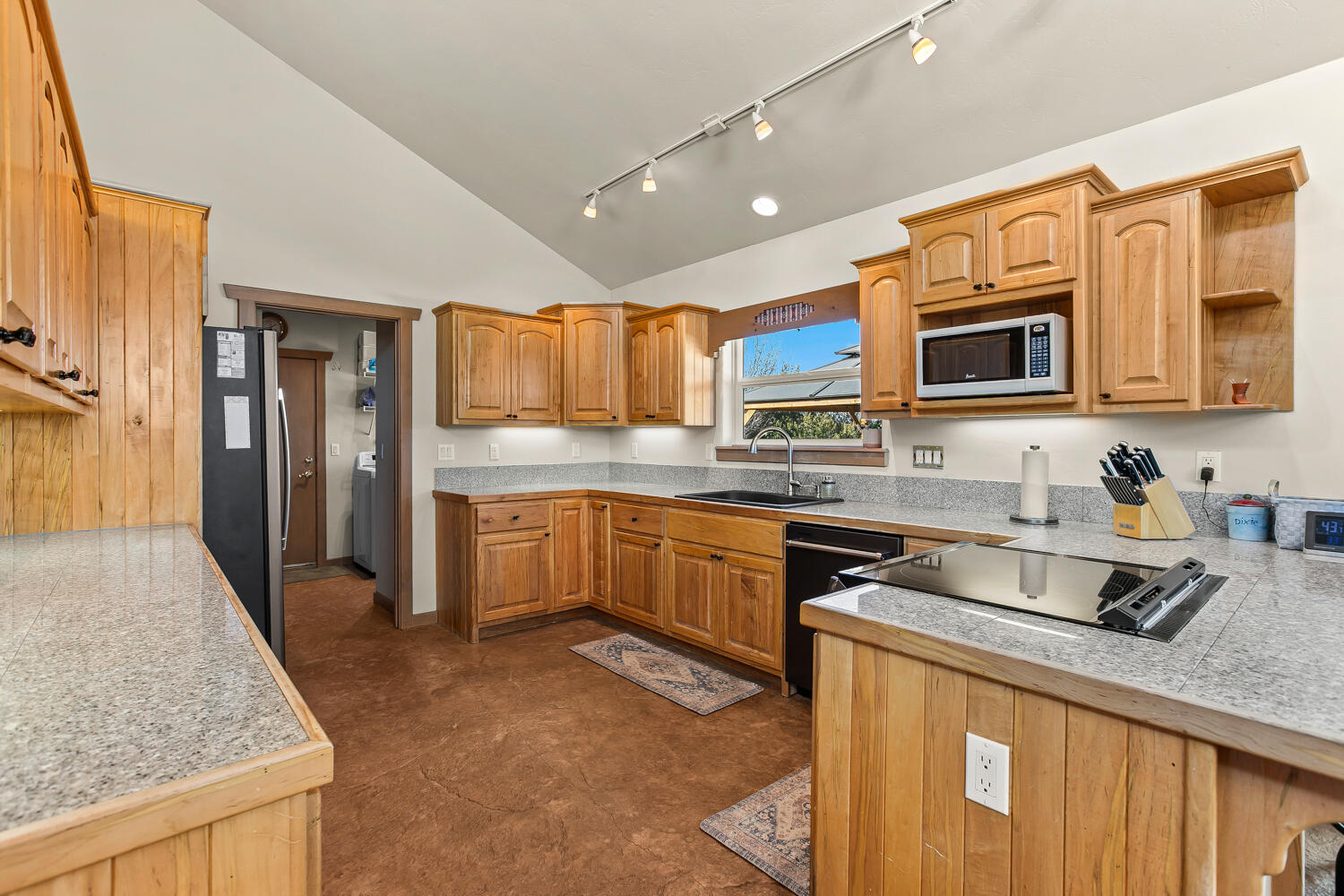 6 Kiowa Court