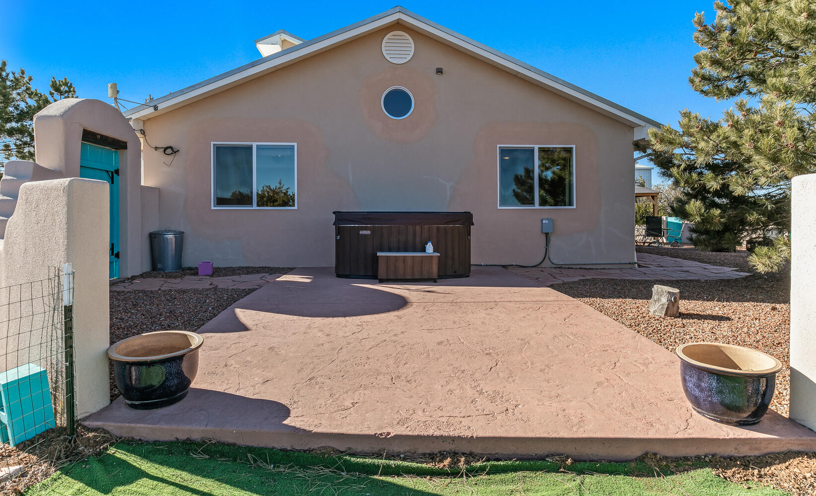 6 Kiowa Court