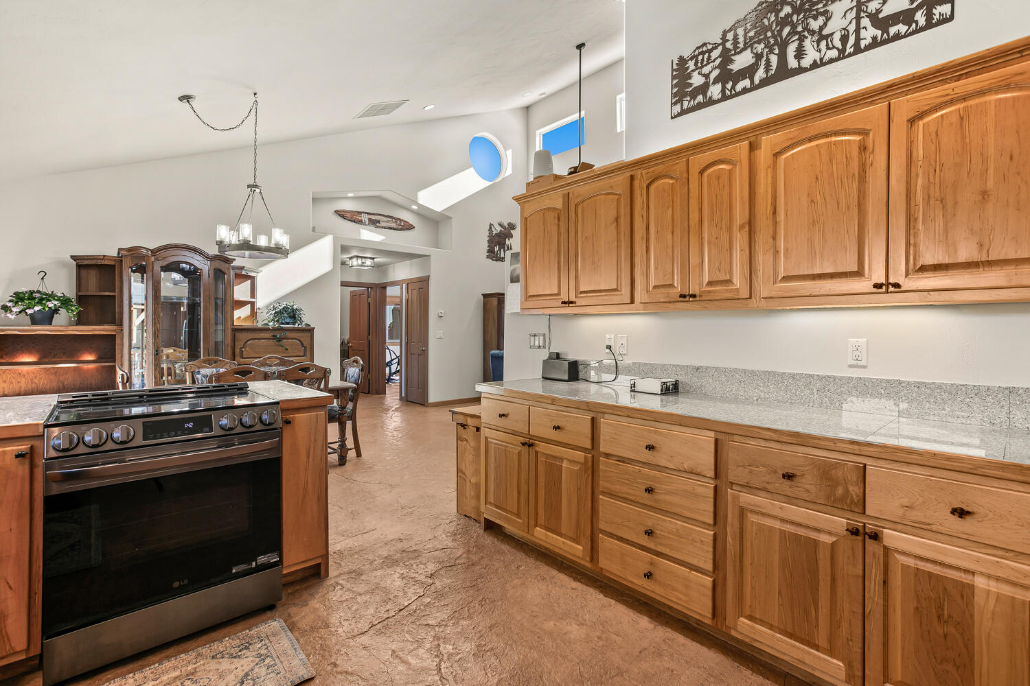 6 Kiowa Court