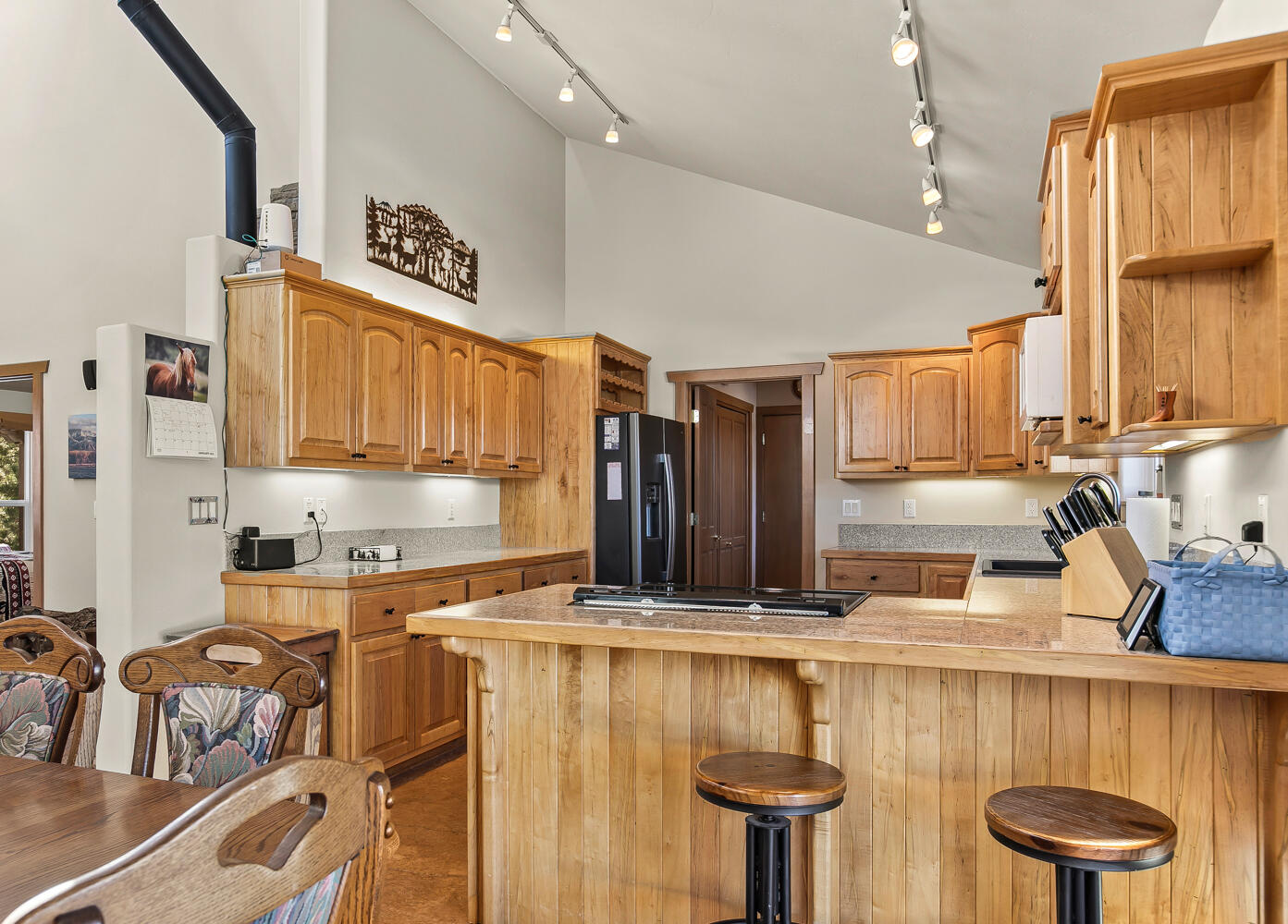6 Kiowa Court