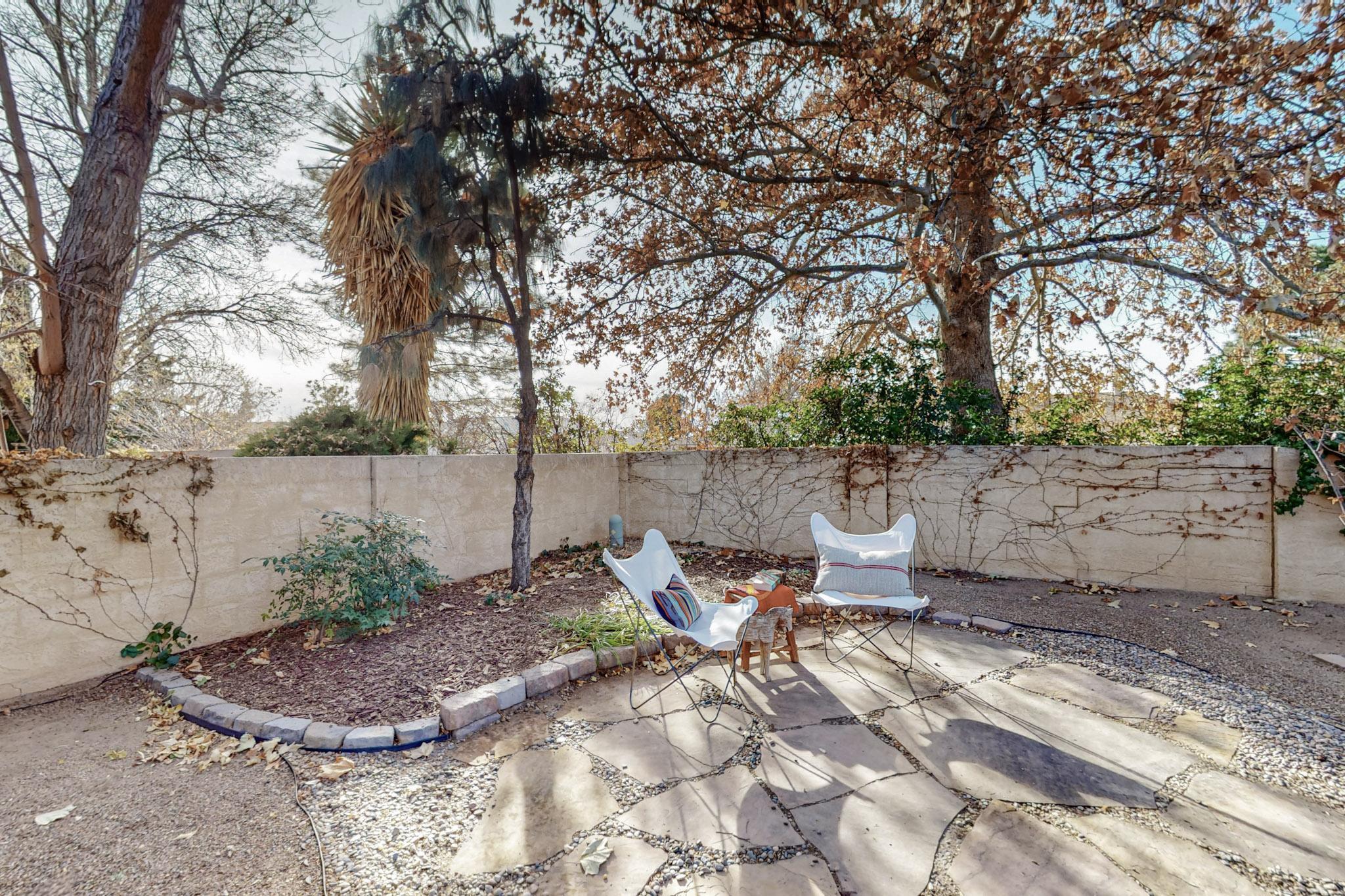 6109 PADRE Court NE