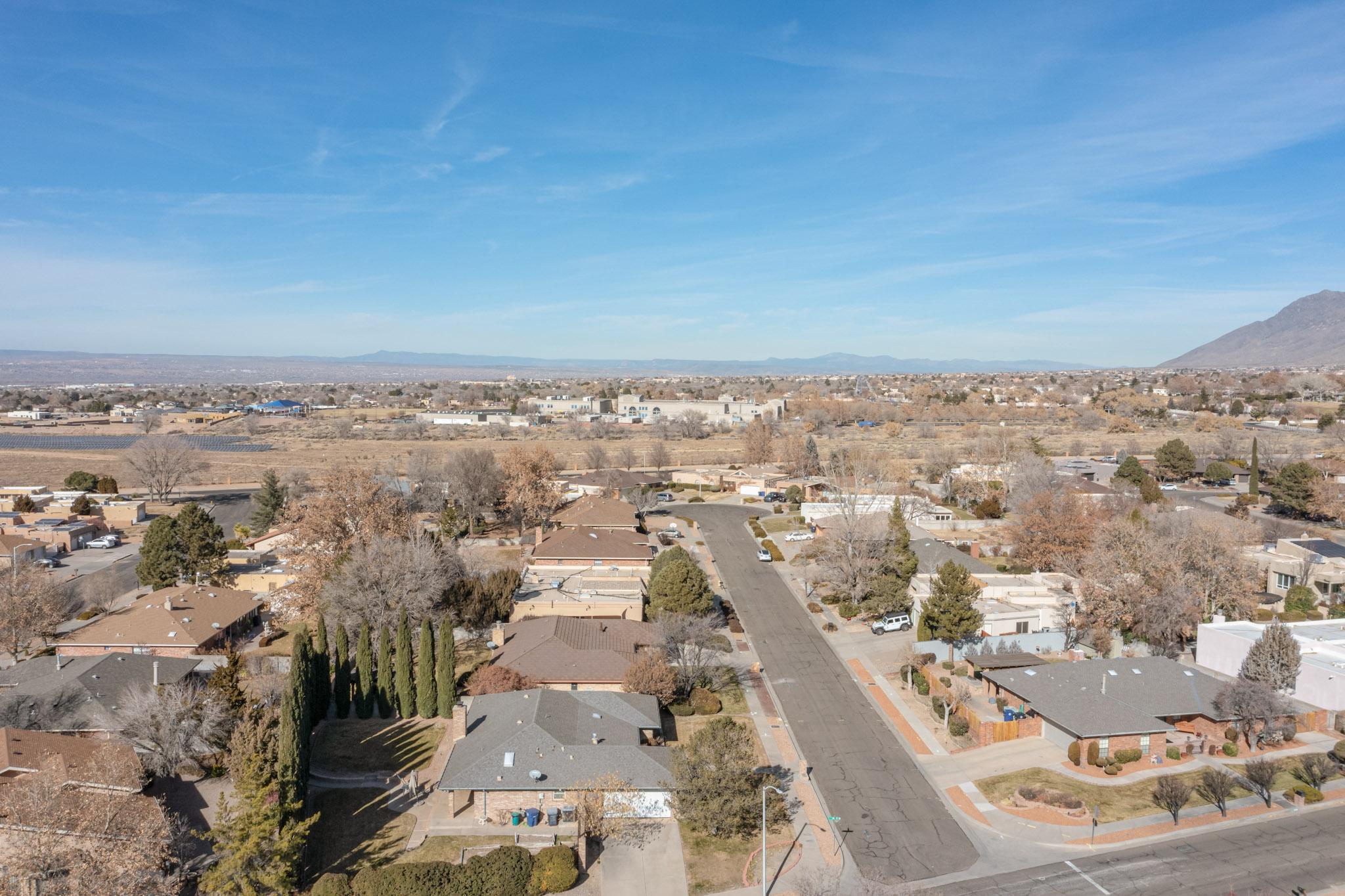 6109 PADRE Court NE