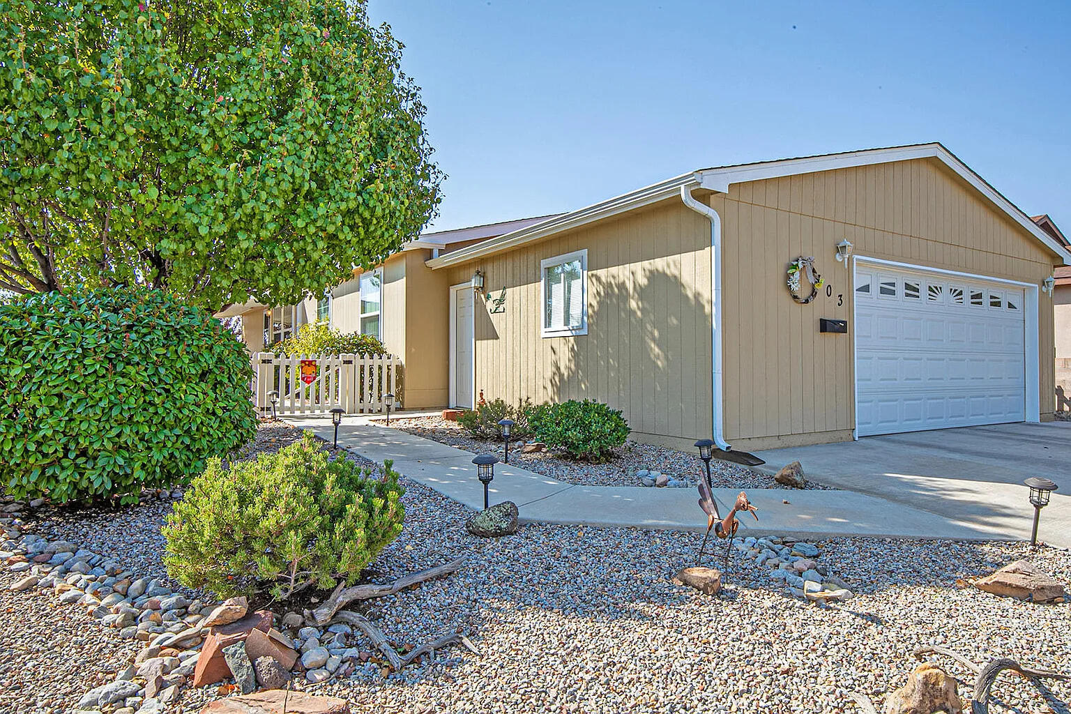 303 SUNRISE BLUFFS Drive
