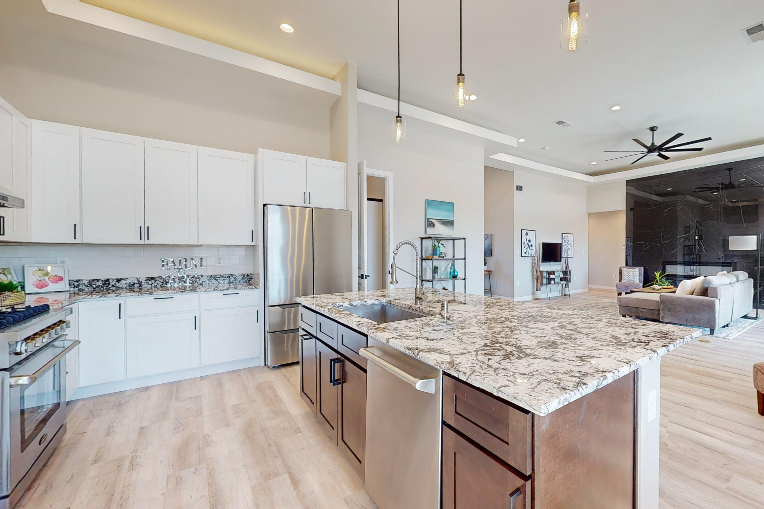 2768 DEL NORTE Drive SW
