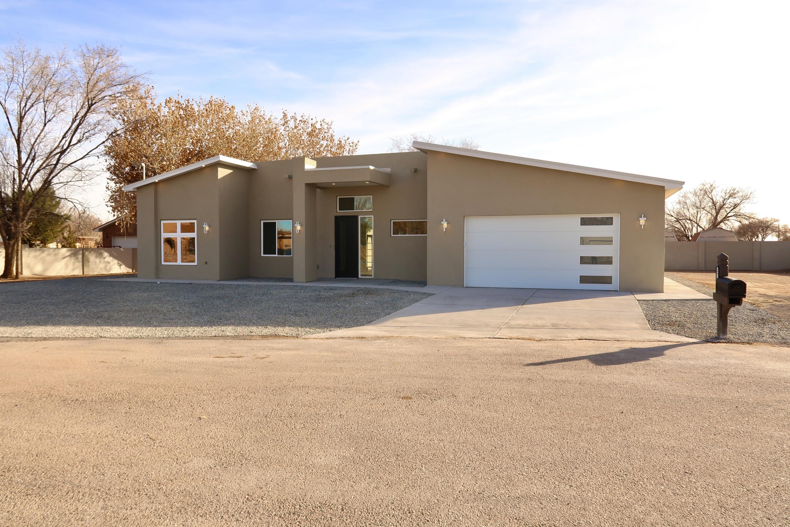 2768 DEL NORTE Drive SW
