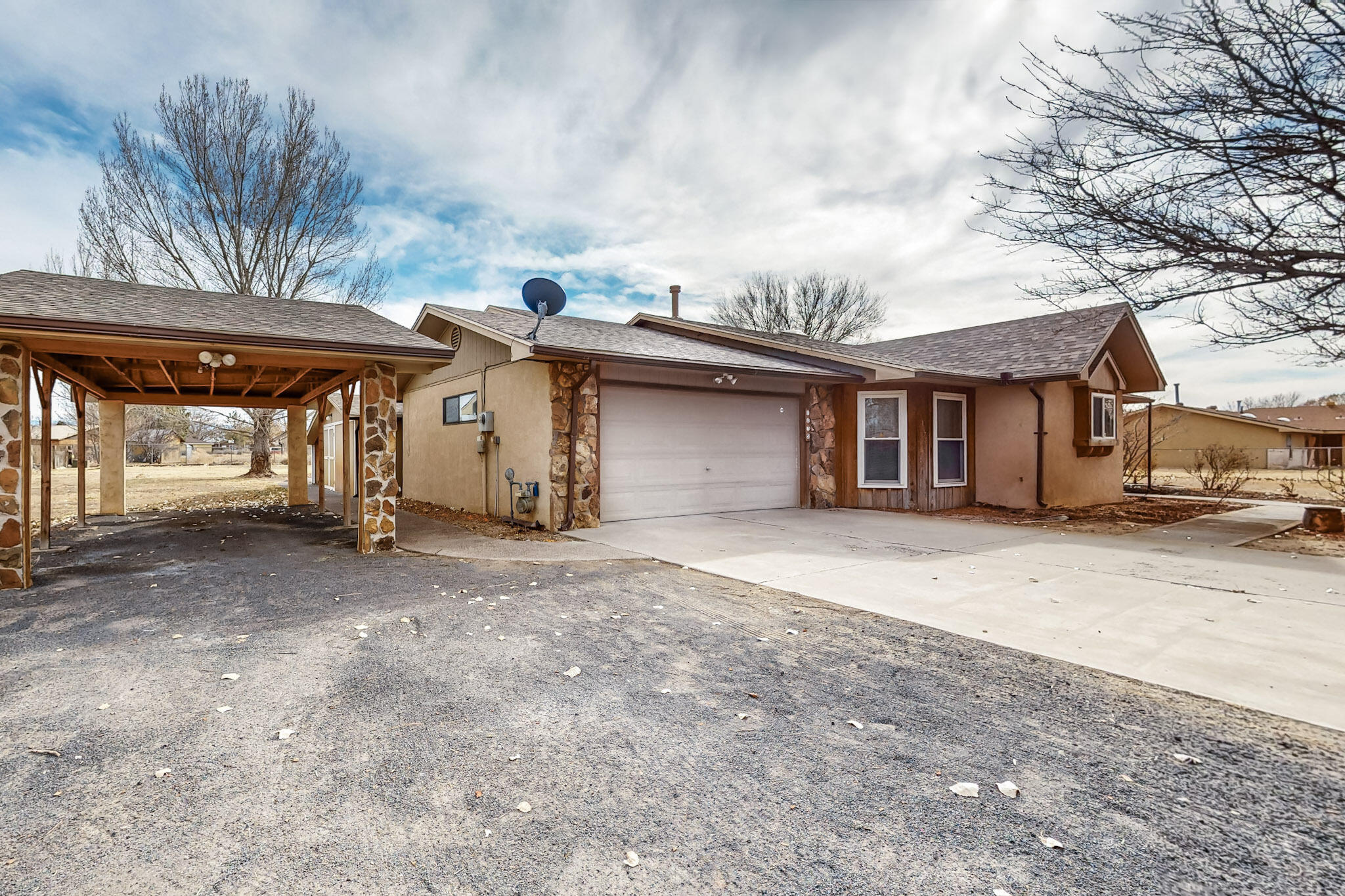 1075 MCNEW Lane