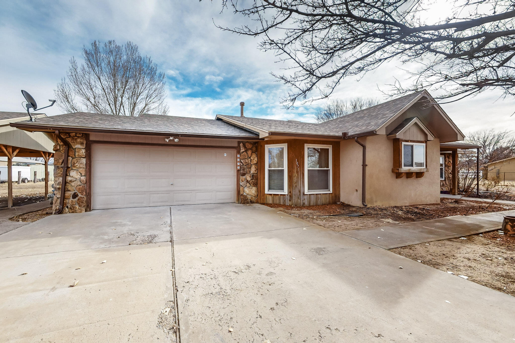 1075 MCNEW Lane