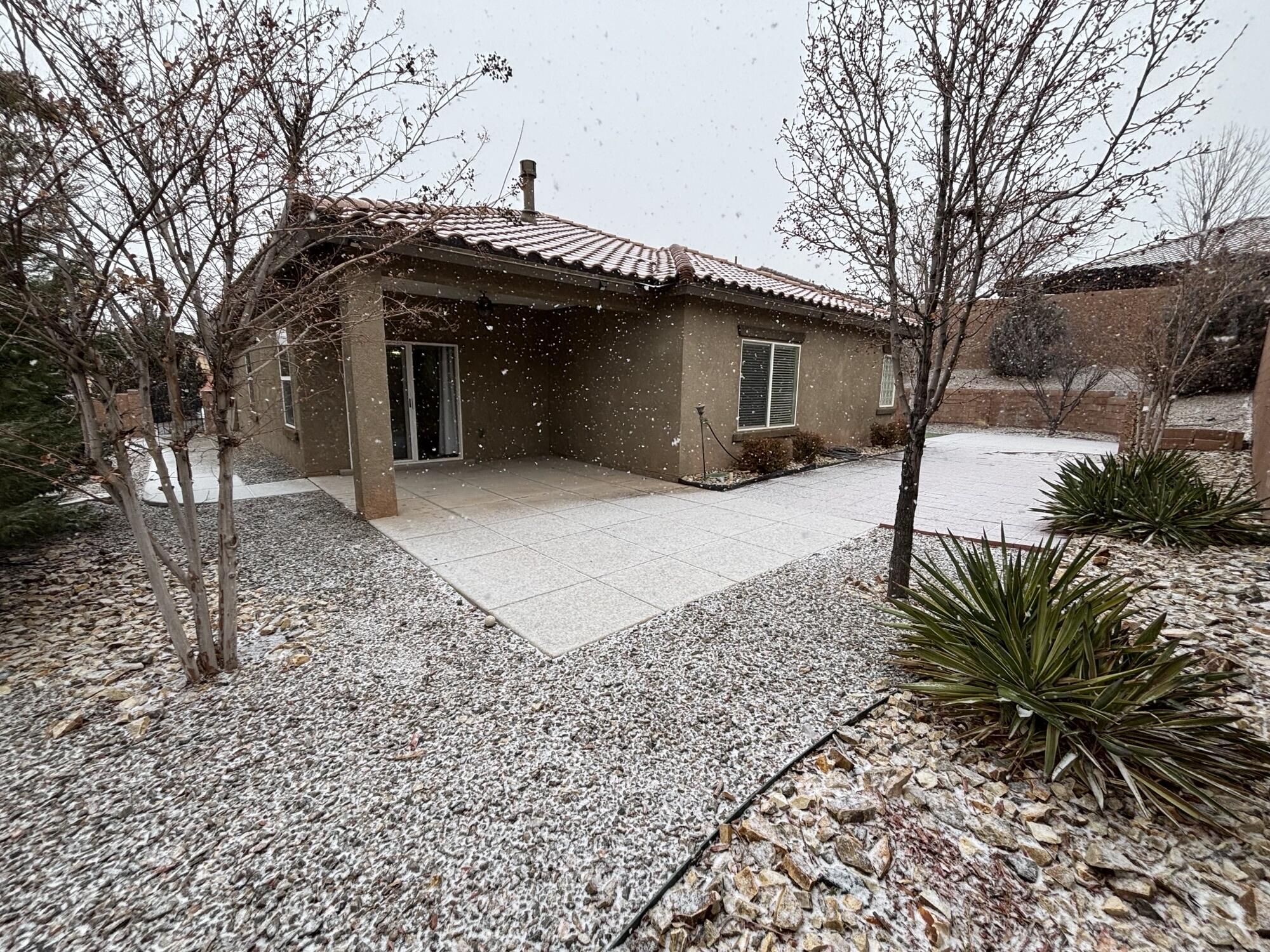 421 PASEO VISTA Loop NE