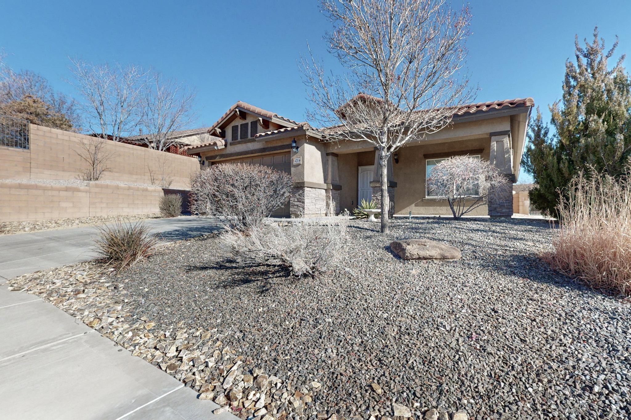 421 PASEO VISTA Loop NE
