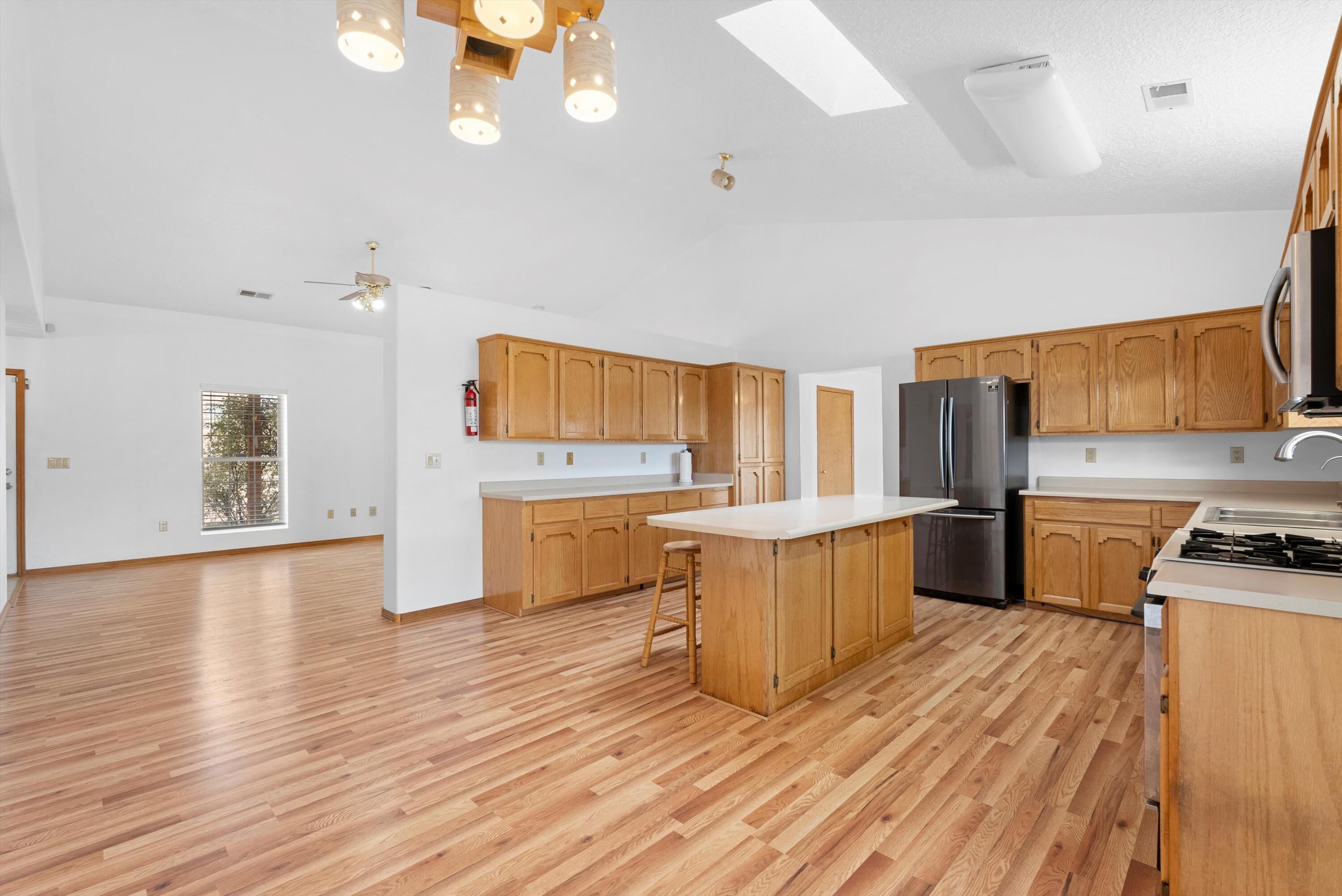 5910 RIO SALADO Loop NE