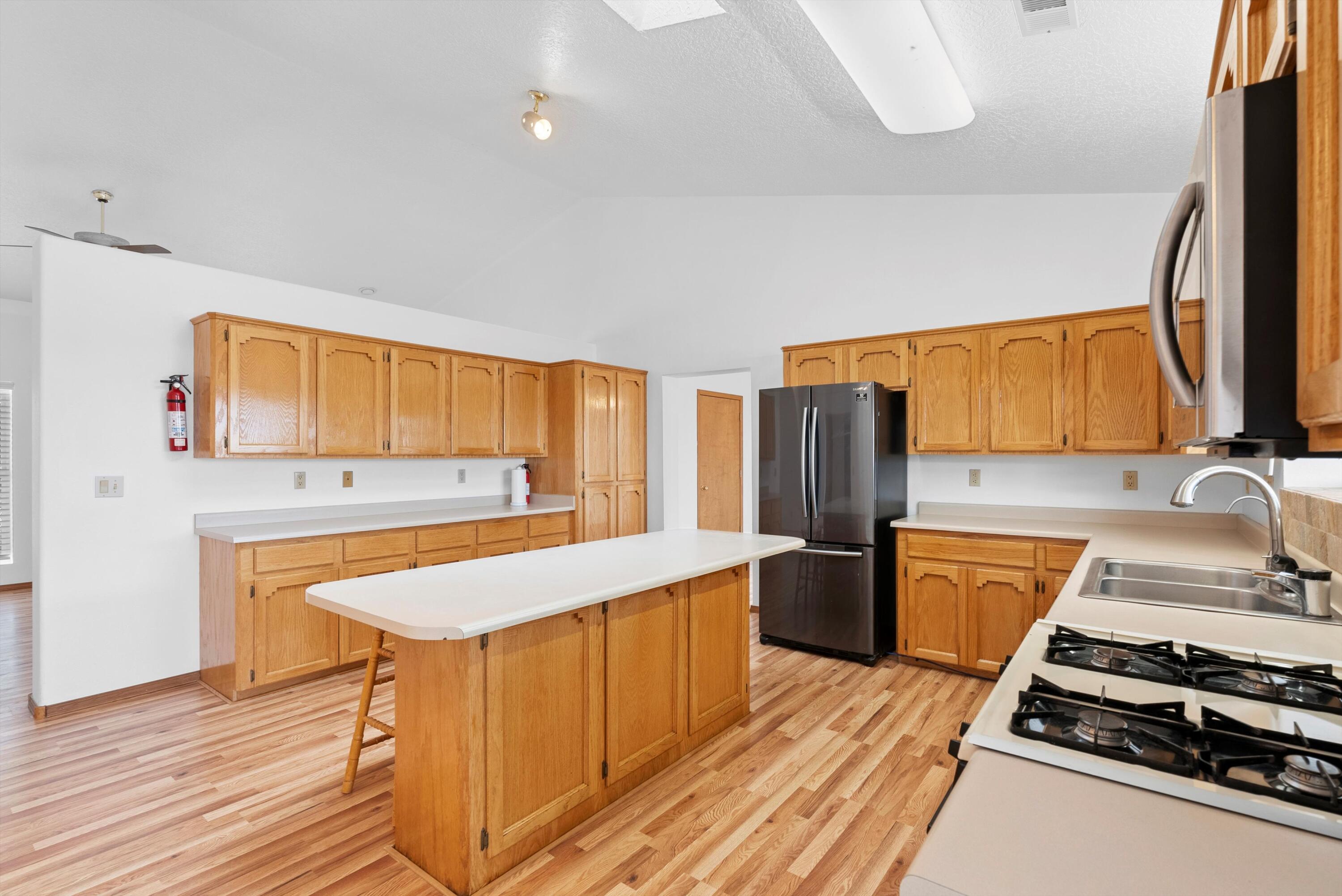 5910 RIO SALADO Loop NE