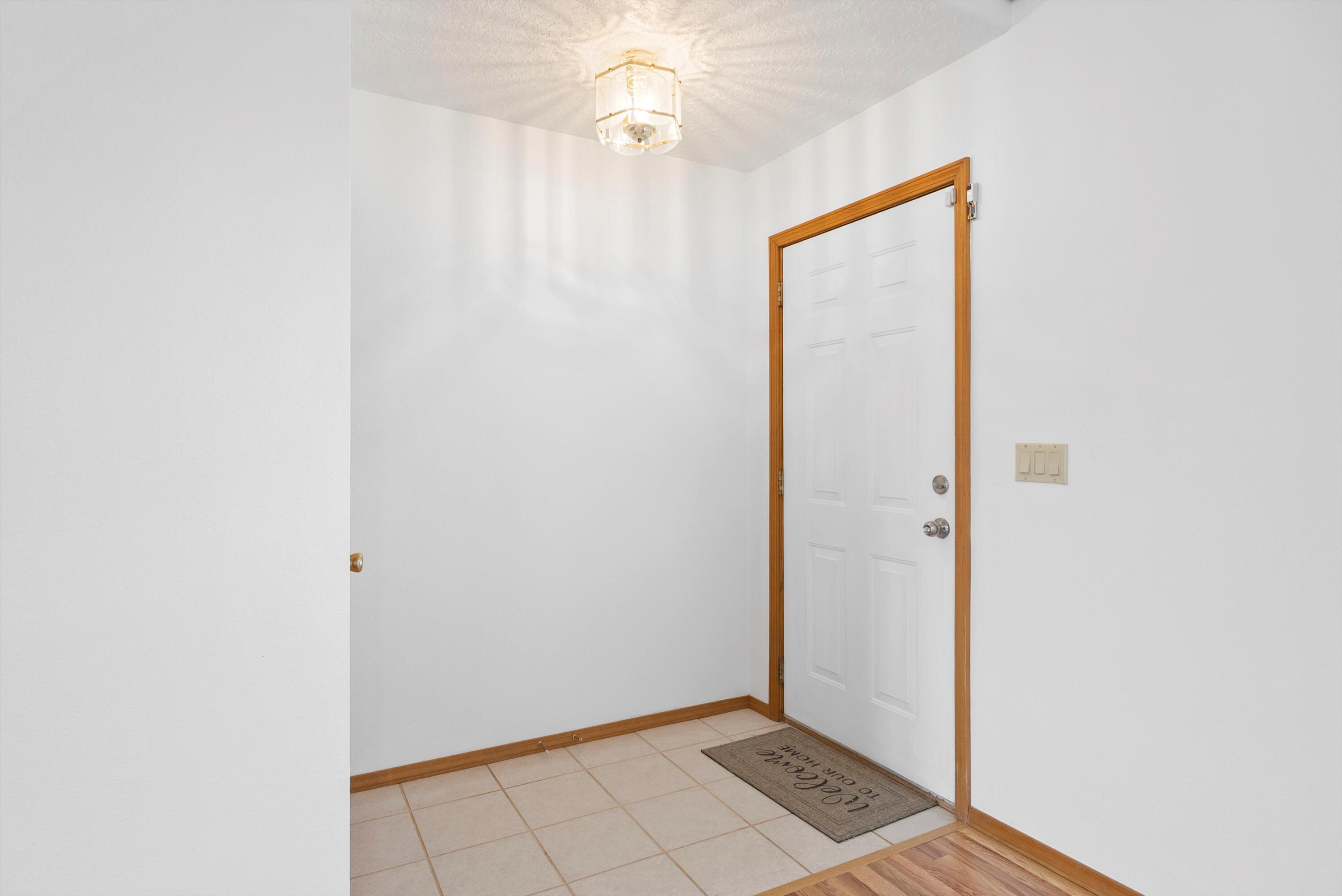 5910 RIO SALADO Loop NE