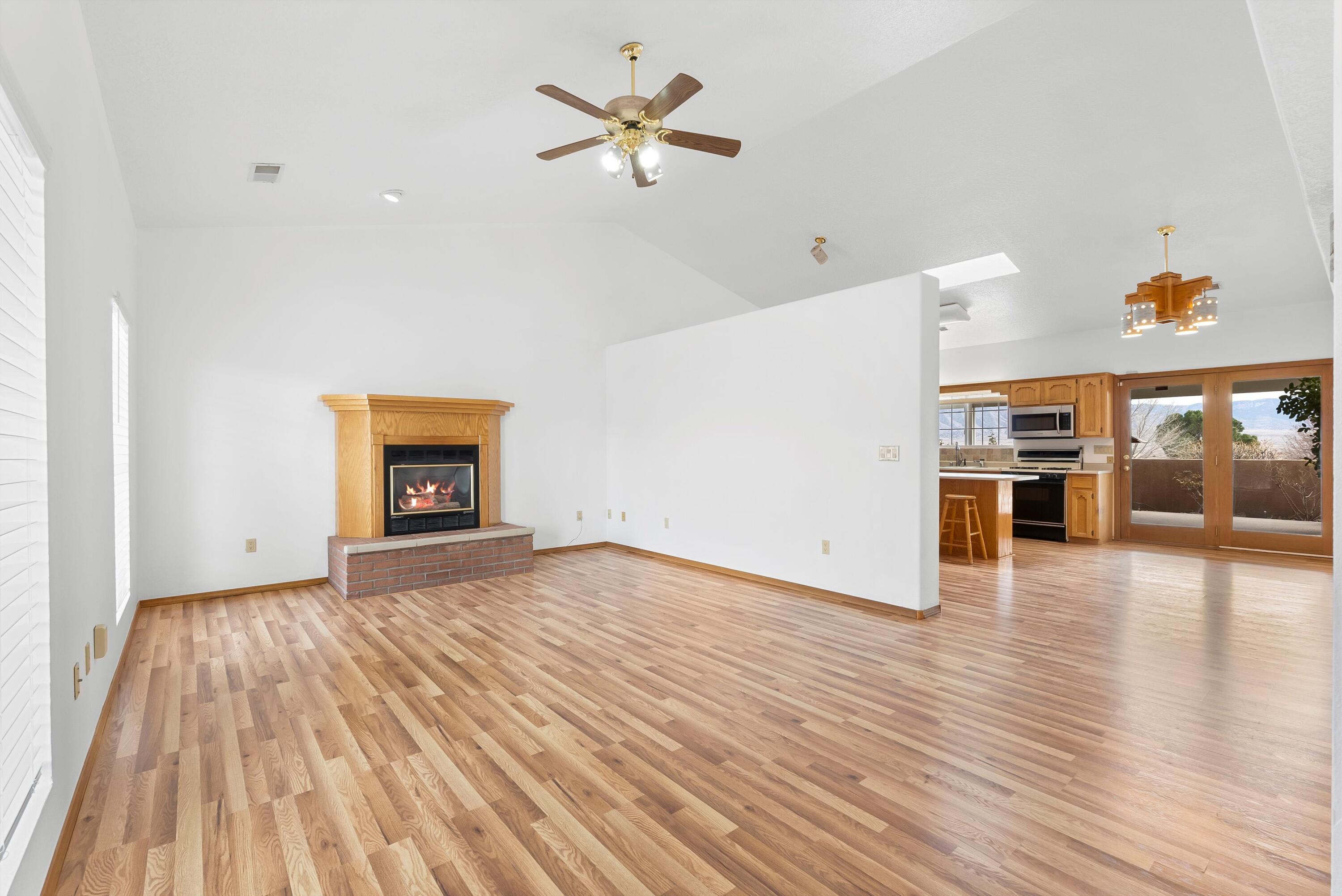 5910 RIO SALADO Loop NE