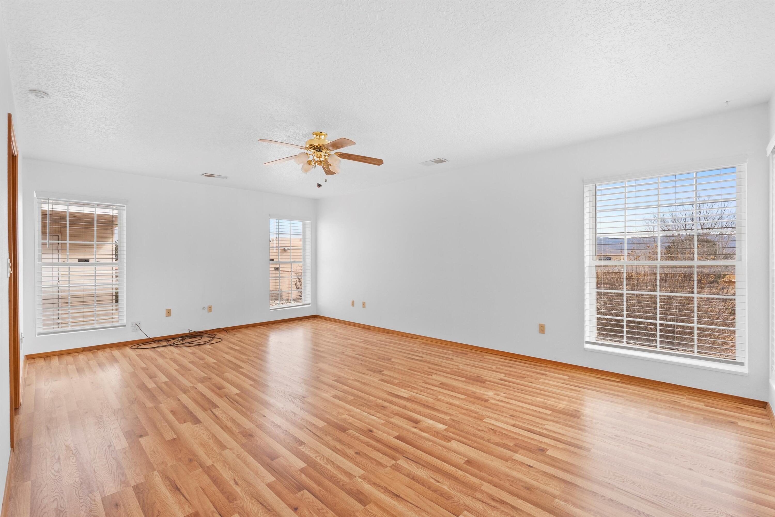5910 RIO SALADO Loop NE