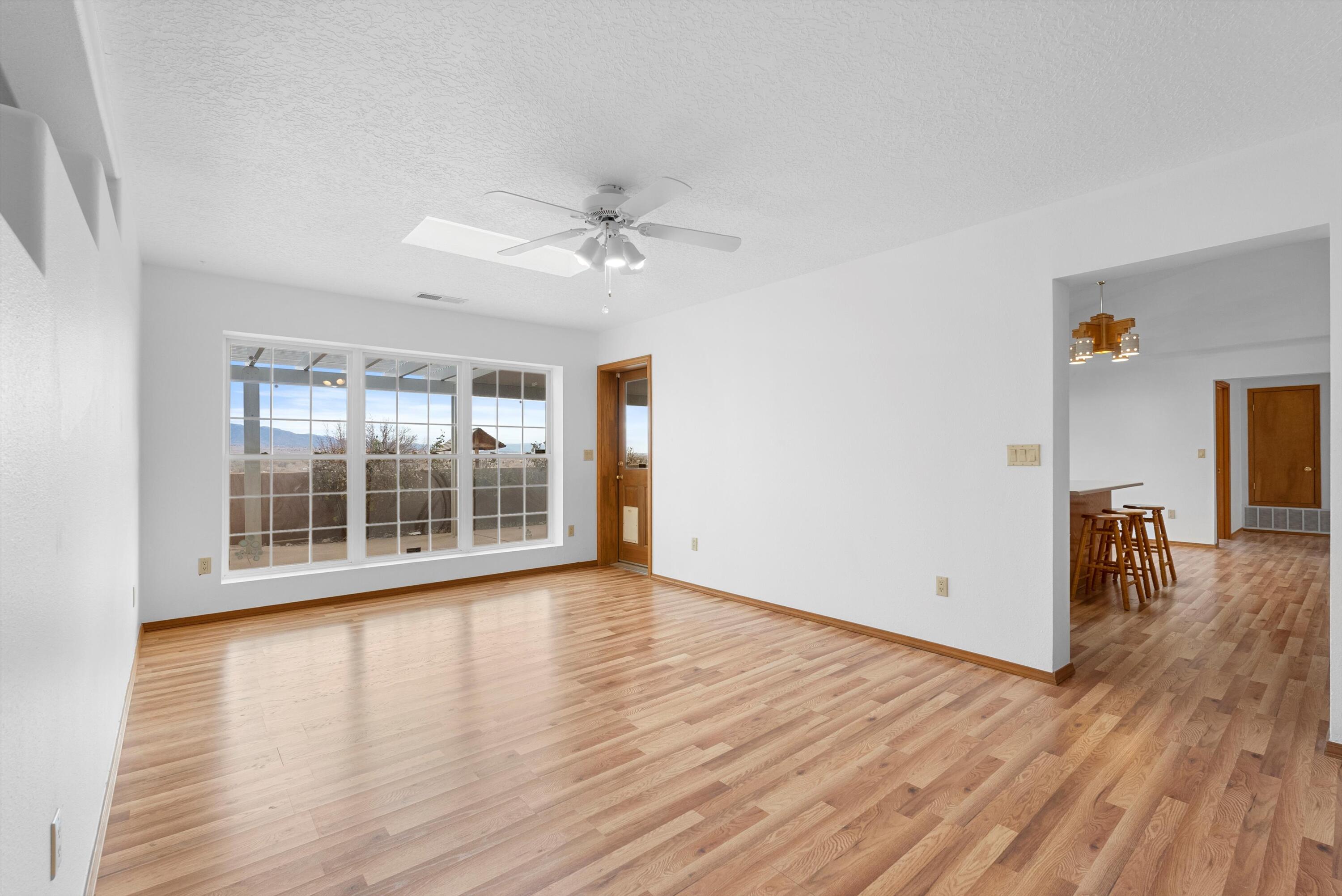 5910 RIO SALADO Loop NE