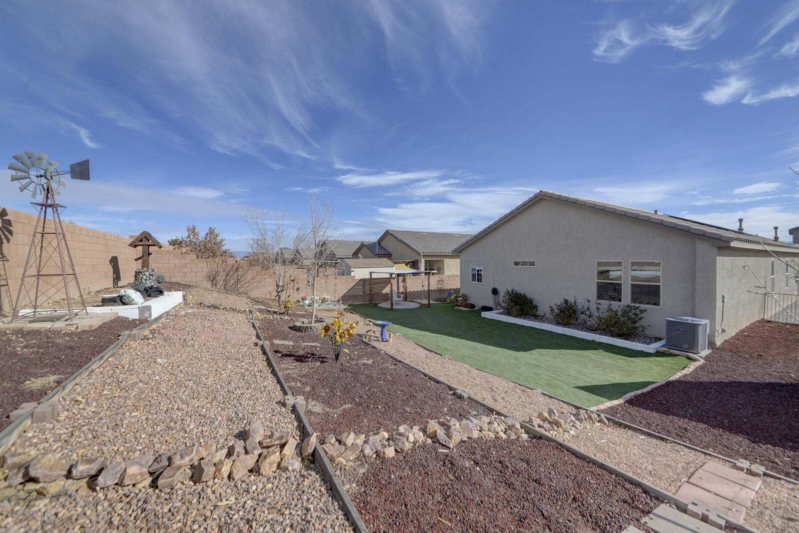 1754 VALLE VISTA Road NW