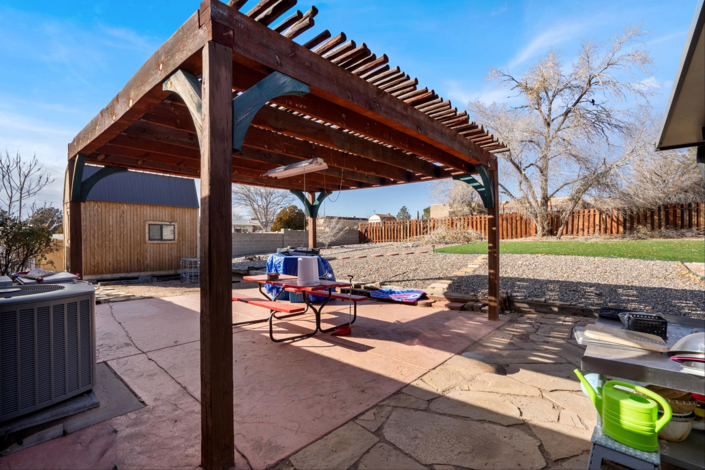 5101 RUSSELL Drive NW