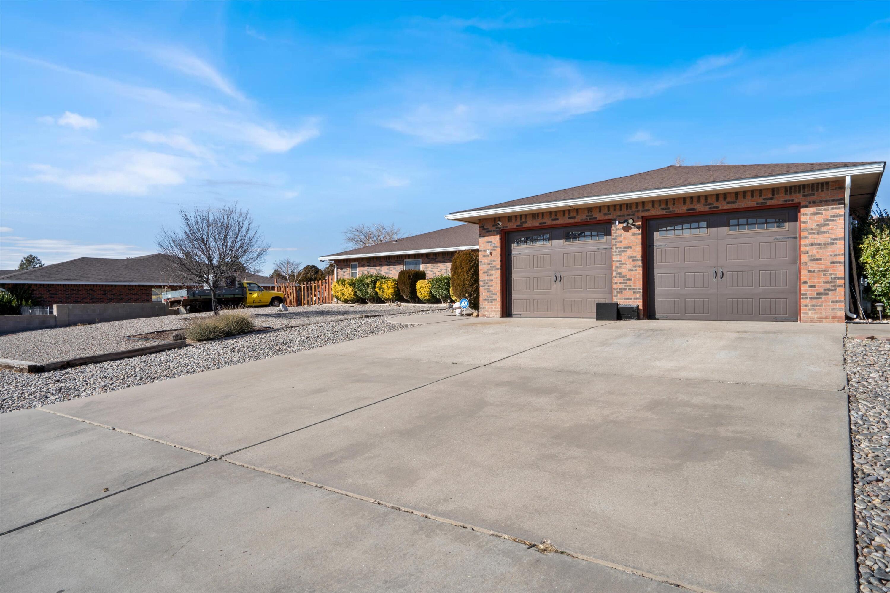 5101 RUSSELL Drive NW