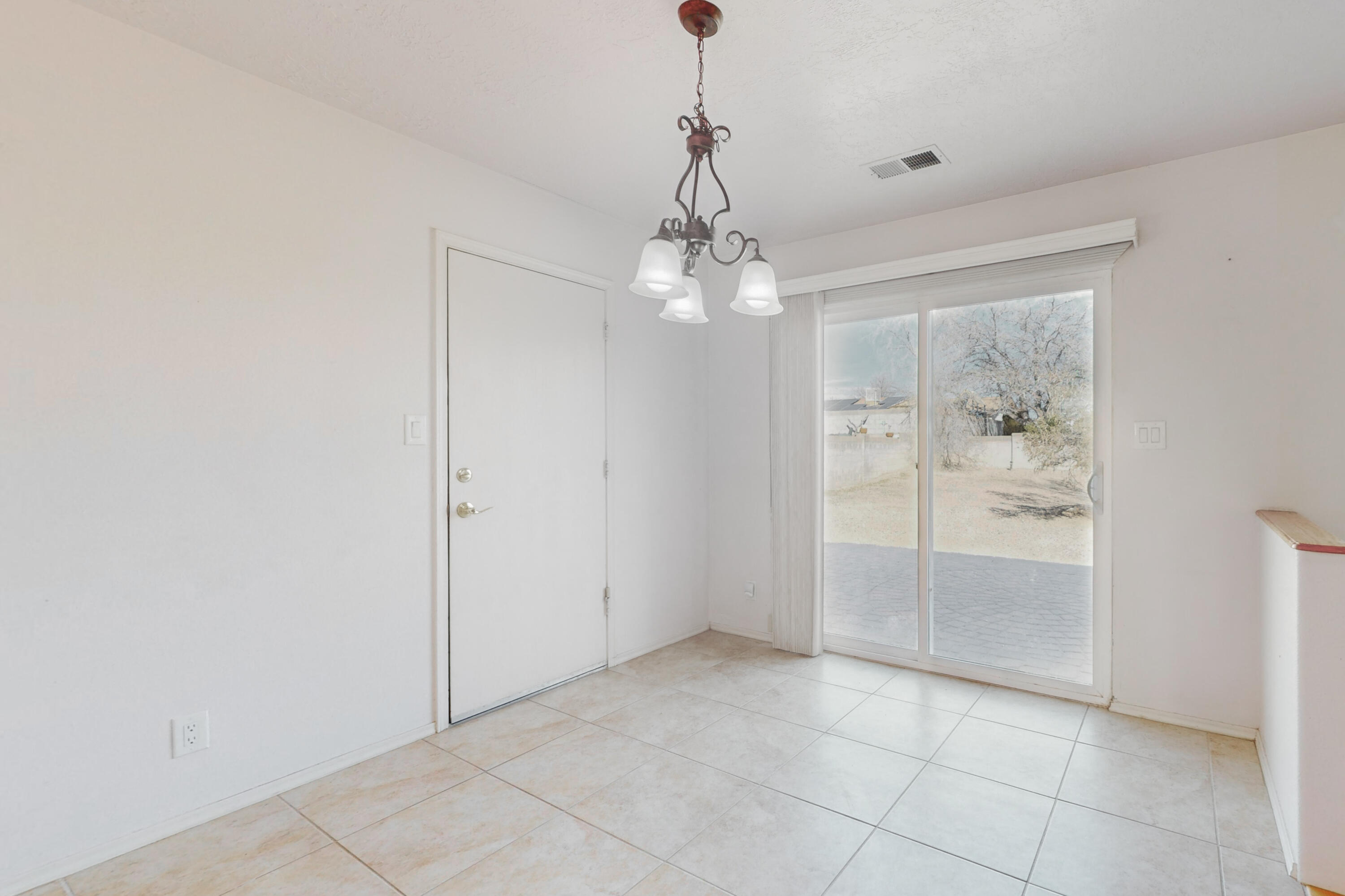 508 Campfire Road SE