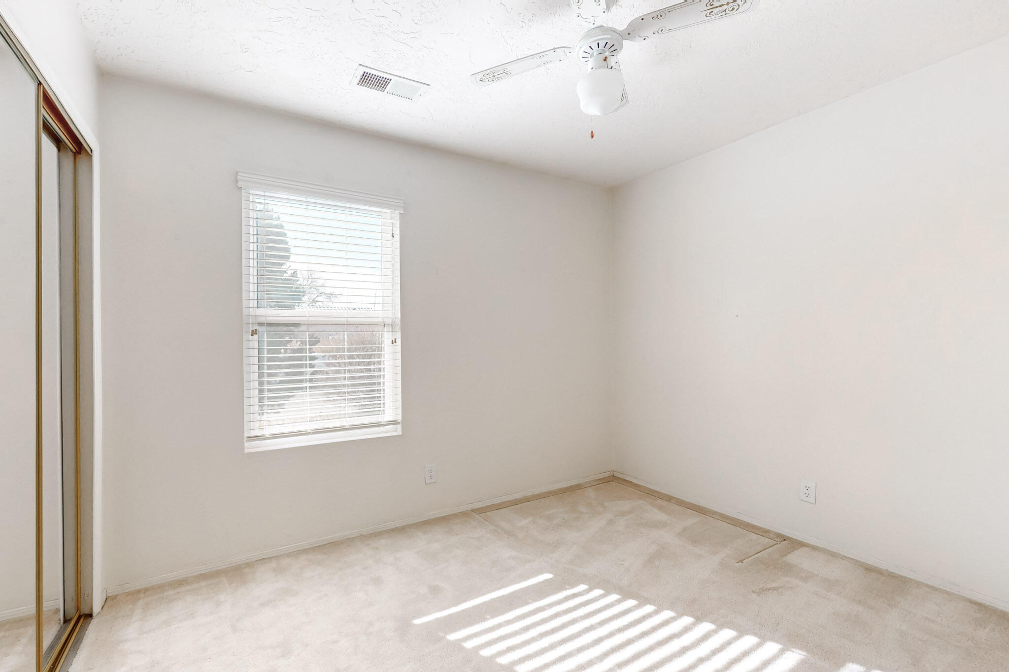 508 Campfire Road SE