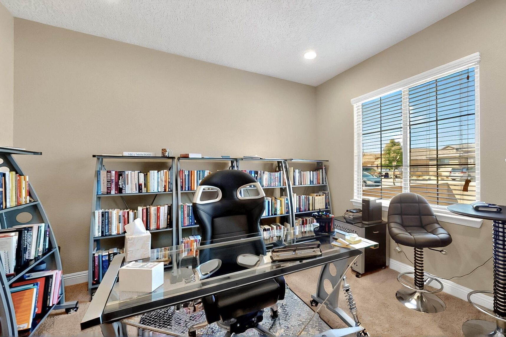 2923 KINGS CANYON Loop NE