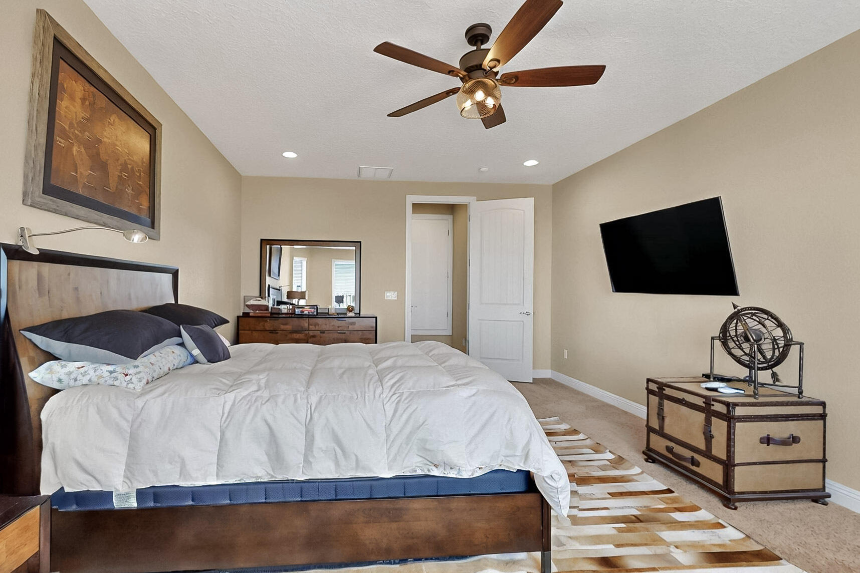 2923 KINGS CANYON Loop NE