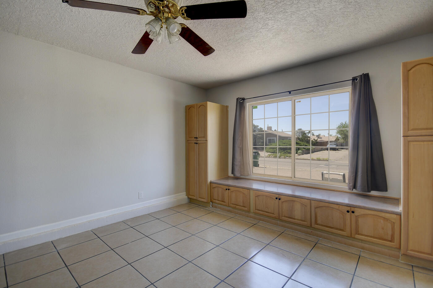 78 PECOS Loop SE