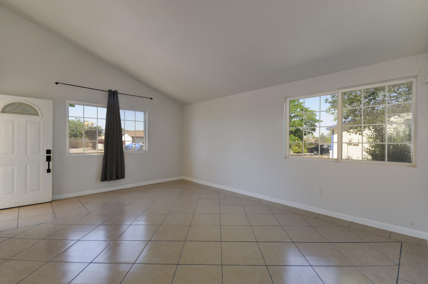 78 PECOS Loop SE