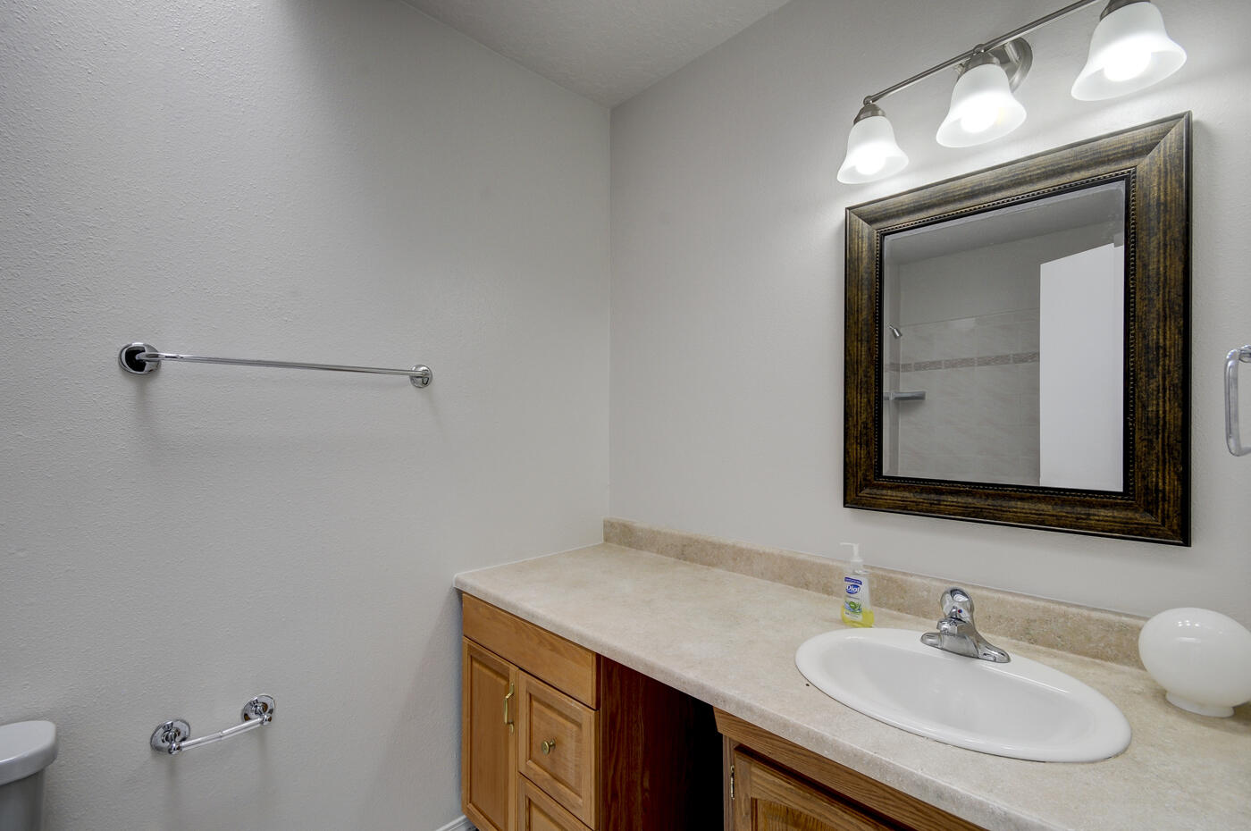 78 PECOS Loop SE
