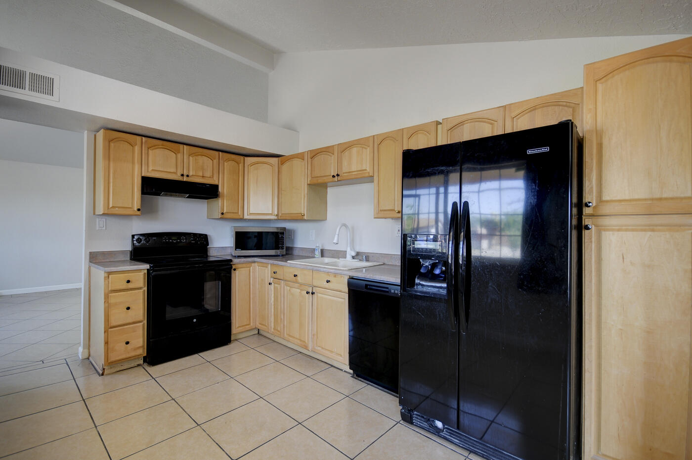 78 PECOS Loop SE