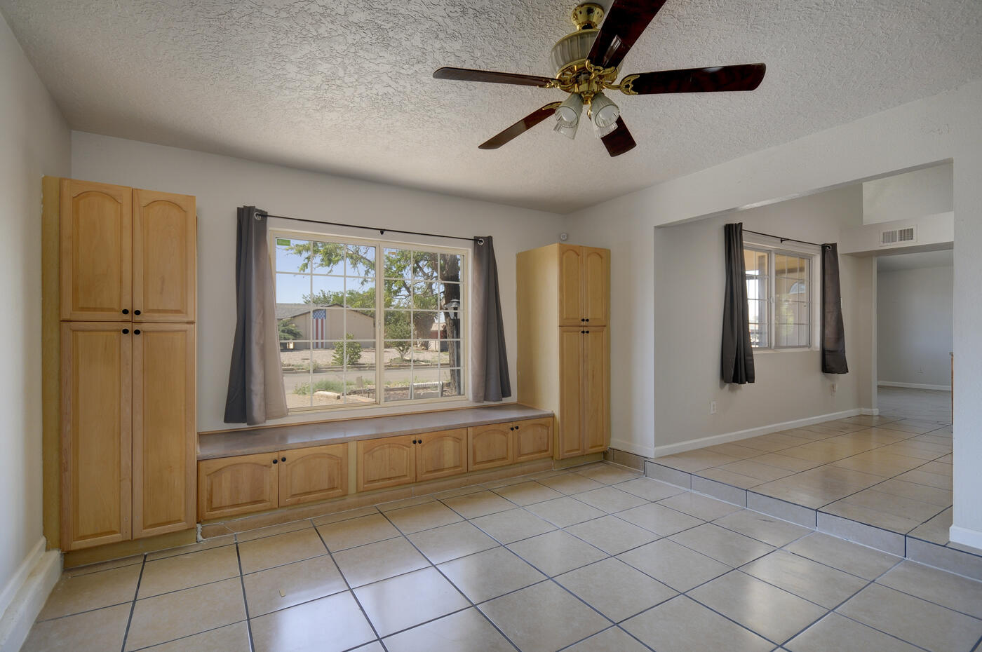 78 PECOS Loop SE