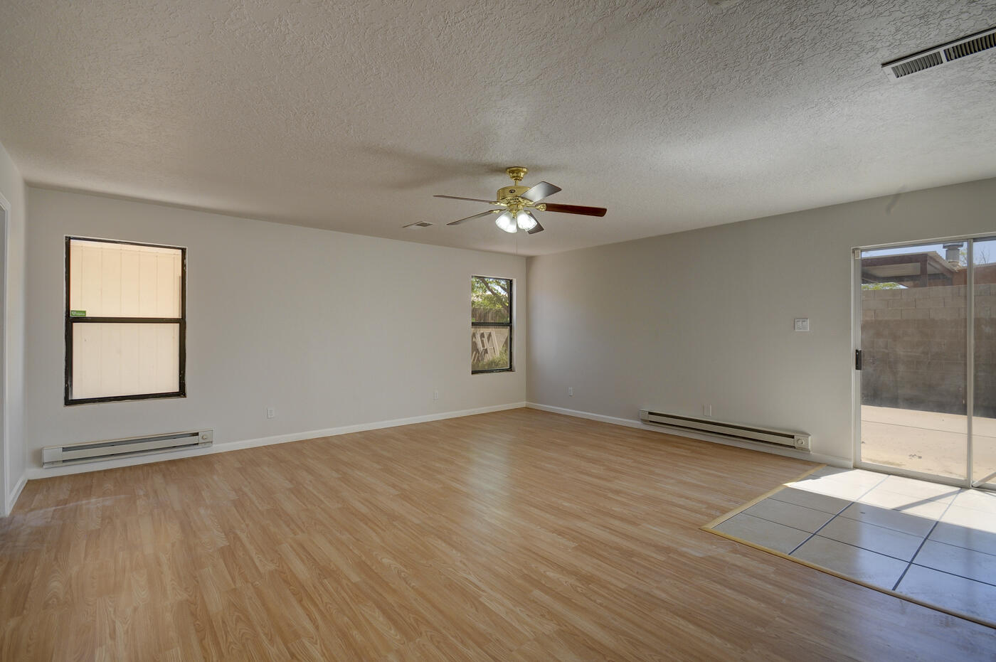 78 PECOS Loop SE