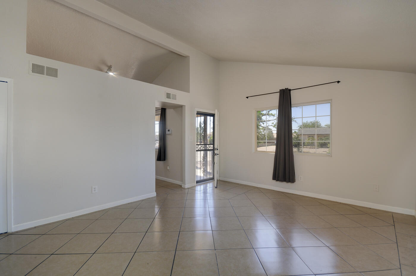 78 PECOS Loop SE