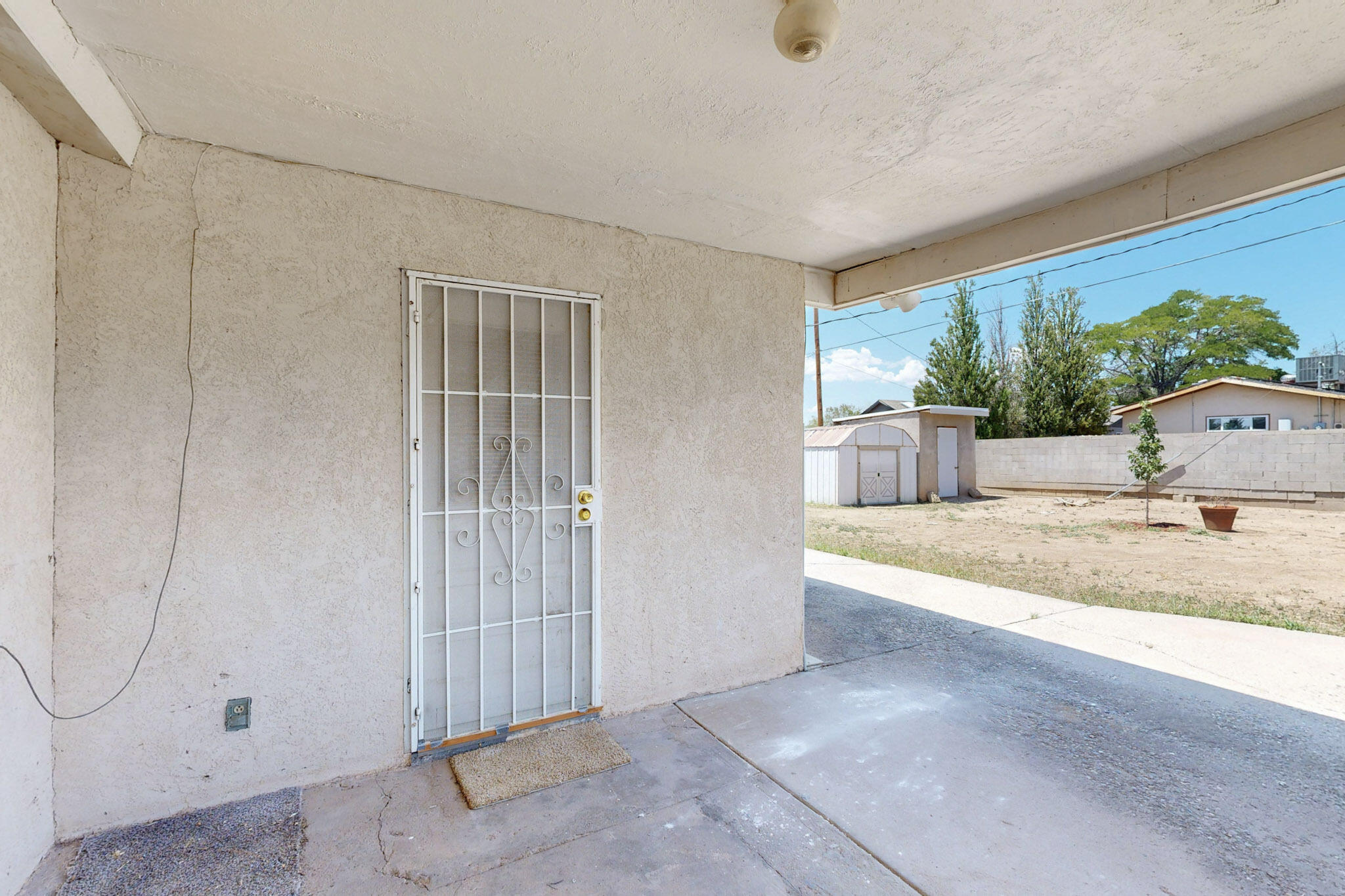 9005 FAIRBANKS Road NE